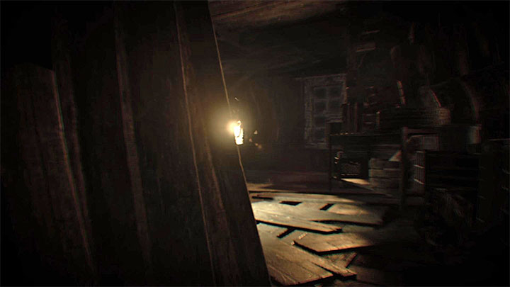 5) In the next area be extra careful - Resident Evil 7: Cant Catch Me - Trophy/Achievement Guide - Trophy Guide / Achievement Guide - Resident Evil 7 Guide, Walkthrough