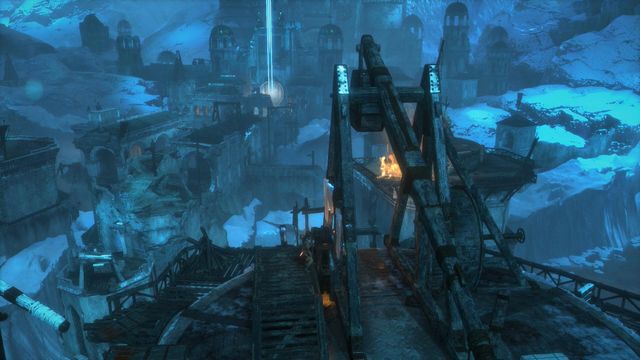 As soon as you eliminate the archers, aim at the gate, adjust the force of the shot with RT button and fire to destroy the gate - Rise of the Tomb Raider: Destroy the gate and repel the attack, walkthrough - Gate Crasher - Rise of the Tomb Raider Guide