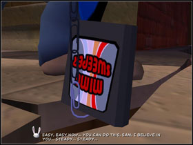 Use the paper clip chain on the crack hole - Episode 205: Whats New, Beelzebub? - part 5 - Episode 205: Whats New, Beelzebub? - Sam & Max: Season 2 - Game Guide and Walkthrough