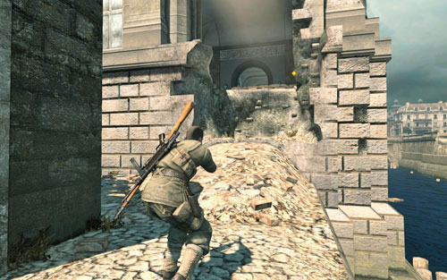 Climb up onto the wall on the other side of the museum - you will note a hole leading inside the museum [#7] - Mission 3 - Kaiser-Friedrich Museum - p. 2 - Walkthrough - Sniper Elite V2 Game Guide & Walkthrough