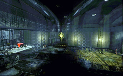 Start off by grabbing the wall on the left and afterwards quickly swing to the other side of the room - Chapter 04 - The Thrill of the Hunt - p. 1 - Walkthrough - The Amazing Spider-Man - Game Guide and Walkthrough