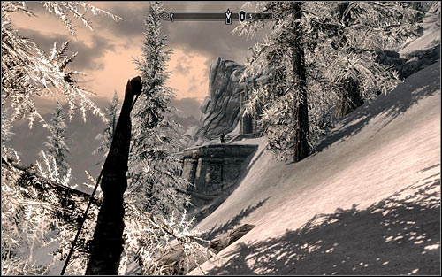 Unfortunately you have to reckon with the fact that there are few bandits outside to be defeated - Mourning Never Comes - p. 1 - The Dark Brotherhood quests - The Elder Scrolls V: Skyrim Game Guide