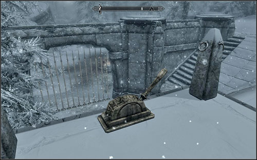 At some point you will reach a grated passage to the further part of the fortress - you dont have to worry, as the gate can be easily avoided (road on the right) - Blindsighted - Thieves Guild quests - The Elder Scrolls V: Skyrim Game Guide