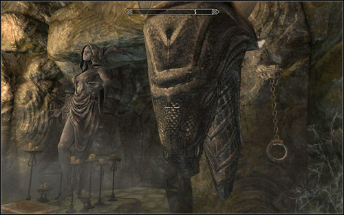 Going out of the dark room, you will stand opposite to a Nocturnal statue - Darkness Returns - Thieves Guild quests - The Elder Scrolls V: Skyrim Game Guide