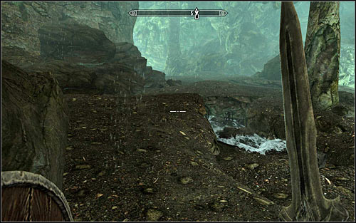Now head east, eventually reaching a big cave - Getting through the Keep with Ralof | Unbound - Unbound - The Elder Scrolls V: Skyrim Game Guide