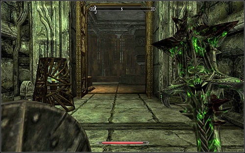 After the battle you should take a look around the area, though keep in mind that trying to open one of the chest here might lead to yet another Spider appearing - The Only Cure - p. 2 - Daedric quests - The Elder Scrolls V: Skyrim Game Guide