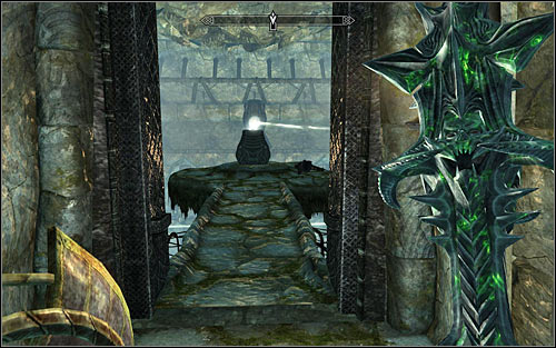 Ignore the western stairs and use the ones in the eastern part of the room - The Break of Dawn - p. 2 - Daedric quests - The Elder Scrolls V: Skyrim Game Guide