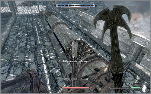 In both cases you need take into consideration the fact that enemy soldiers will be trying to stop you from getting to the drawbridge mechanism - Battle for Whiterun | Stormcloak Rebellion Quests - Stormcloak Rebellion Quests - The Elder Scrolls V: Skyrim Game Guide