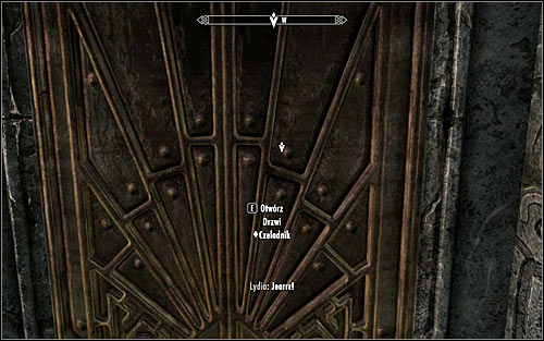 The amulet youre looking for is located in one the bedroom on the ground floor, but unfortunalety reaching it isnt easy - Compelling Tribute - p.1 | Stormcloak Rebellion Quests - Stormcloak Rebellion Quests - The Elder Scrolls V: Skyrim Game Guide