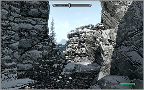 A much safer way into the fort is to go around it to the north entrance (the above screen) - The Battle for fort Hraggstad | Stormcloak Rebellion Quests - Stormcloak Rebellion Quests - The Elder Scrolls V: Skyrim Game Guide