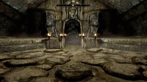 Head inside the Temple Miraak together with the warrior and take a look around the rooms - you should find some valuable items and a treasure chest - Skyrim Dragonborn: Find the source of Miraaks power - Skyrim Dragonborn: Main story mode - The Temple of Miraak - The Elder Scrolls V: Skyrim - Dragonborn Game Guide
