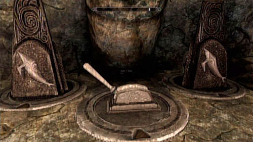 Head below, defeat four Draugrs (you can set fire to the liquid in which theyre standing) and approach the next puzzle - Skyrim Dragonborn: Unearthed - Skyrim Dragonborn: Side missions - Kolbjorn Barrow - The Elder Scrolls V: Skyrim - Dragonborn Game Guide