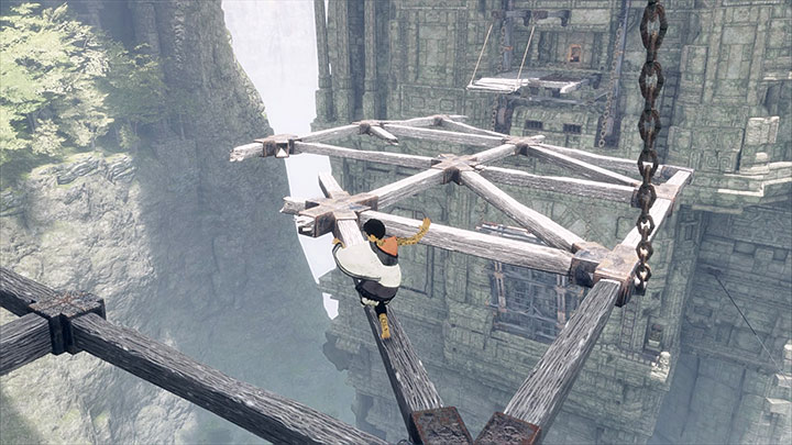 Walk over the horizontal beams - Get around suits of armour on your way to Trico | Walkthrough - Walkthrough - The Last Guardian Game Guide