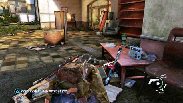 When you take part with Ellie, approach the gate to the right - The Last of Us: Go Big Horns! The University Walkthrough - The University - The Last of Us Guide