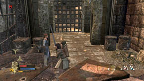 On the left there is a chest and on the right a heap of items (search both) - Battlements - Chapter 1 - The Lord of the Rings: War in the North - Game Guide and Walkthrough