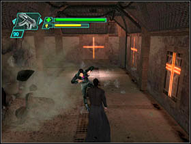 We run to the firs hall - it seems like empty, but in every column wait an enemy till we close in - Matrix Path of Neo: Downside up - Matrix Path of Neo: Walkthrough - The Matrix: Path of Neo Game Guide & Walkthrough