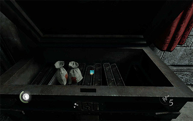 You need to open the chests in the locker room - Whiteridges Duty - Collectibles - Thief - Game Guide and Walkthrough