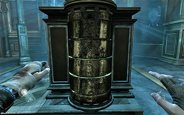 When it comes to the right wall you can use a hint and find a hole in the sarcophagus, thanks to which you will get the view of the mechanism - Find and explore the secret chamber - Chapter 6: A Man Apart - Thief - Game Guide and Walkthrough