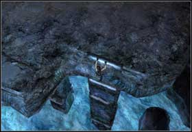 Jump again on the rear of the gargoyle and move to the entrance by stone ledge - [Southern Mexico] - Land of the Dead - part 1 - Southern Mexico - Tomb Raider: Underworld - Game Guide and Walkthrough