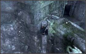 [110] On the partially destroyed podium with sculptures which is supported by the cracked column - [Secrets] Southern Mexico - The Midgard Serpent - Southern Mexico - Tomb Raider: Underworld - Game Guide and Walkthrough