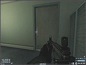 The next room is going to be filled with hostile units (#1) - [Mission 09][Part: 1/2] Hospital - Walkthrough - Rainbow Six: Lockdown - Game Guide and Walkthrough