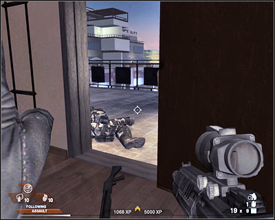 You are getting closer to a new room which is being guarded by A LOT of enemy soldiers - Scene 1 - Penthouse - part 2 - Act 5 - Theater - Tom Clancys Rainbow Six: Vegas 2 - Game Guide and Walkthrough