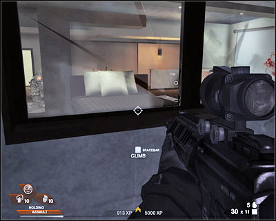 Once you're on the lower level, ask your colleagues to remain here for a while - Scene 1 - Penthouse - part 1 - Act 5 - Theater - Tom Clancys Rainbow Six: Vegas 2 - Game Guide and Walkthrough