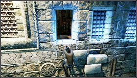 Not wanting to warn the enemies who may be hiding behind the door [1], we start climbing the tower from the wall on the right - Uncharted 3: Chapter 8 - The Citadel part 1 walkthrough - Walkthrough - Uncharted 3 Drakes Deception Guide