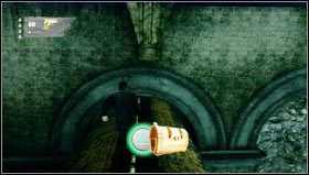 To get it, you have to shoot it [1] and then pick it up [2] when it falls on the railcars roof - Uncharted 3: Chapter 5 treasures guide - Treasures - Uncharted 3 Drakes Deception Guide