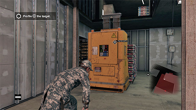 Climb onto the successive elements and hack into the forklift - Hideouts - Parker Square | Gang Hideouts - Gang Hideouts - Watch Dogs Game Guide