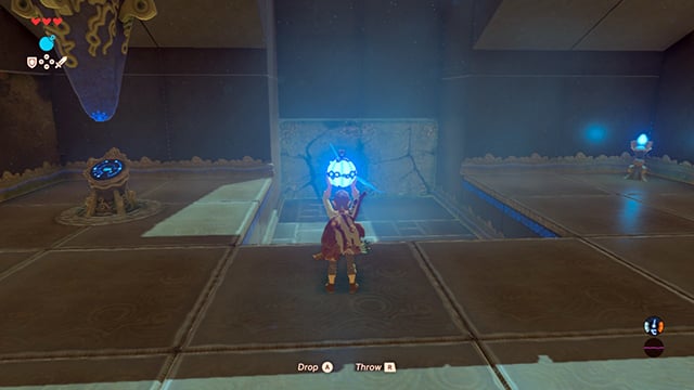 Destroy the wall with a bomb - The Isolated Plateau | Zelda Breath of the Wild walkthrough - Main quests - The Legend of Zelda Breath of the Wild Guide